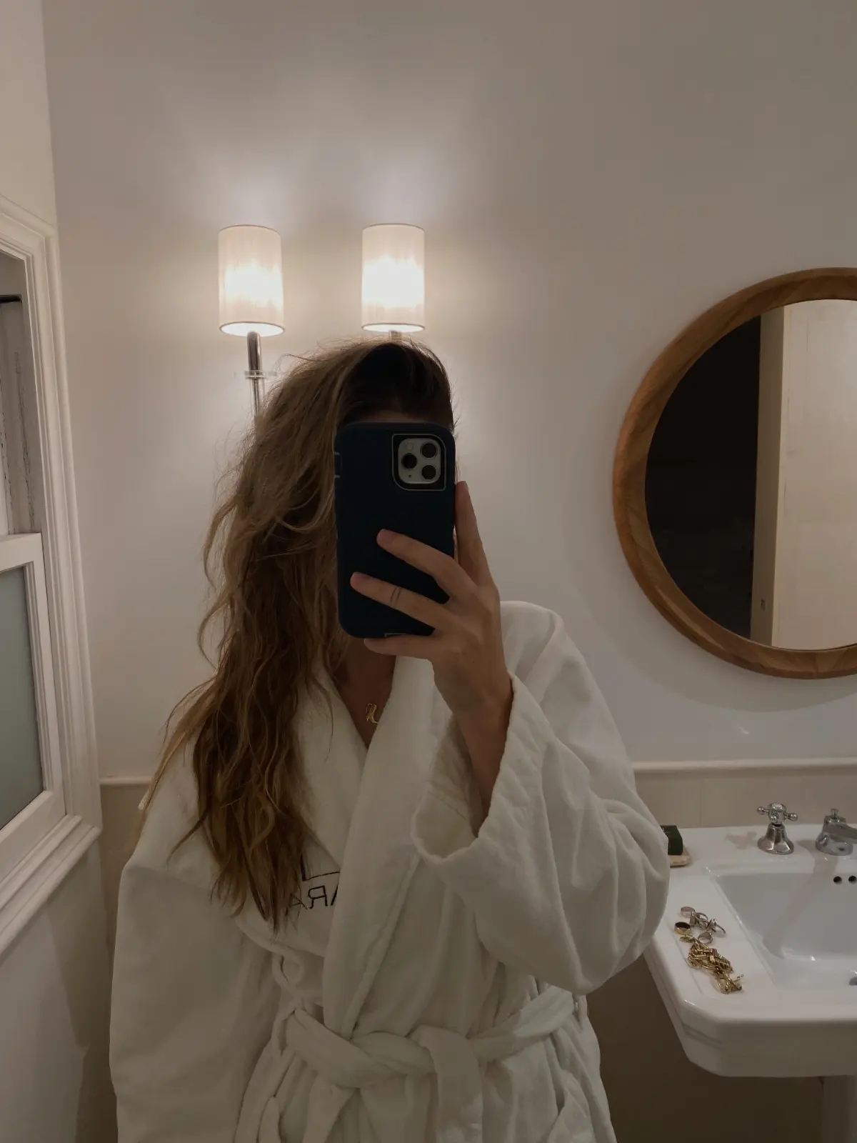 Different types of lymphatic drainage massage – manual vs Brazilian vs sculpting