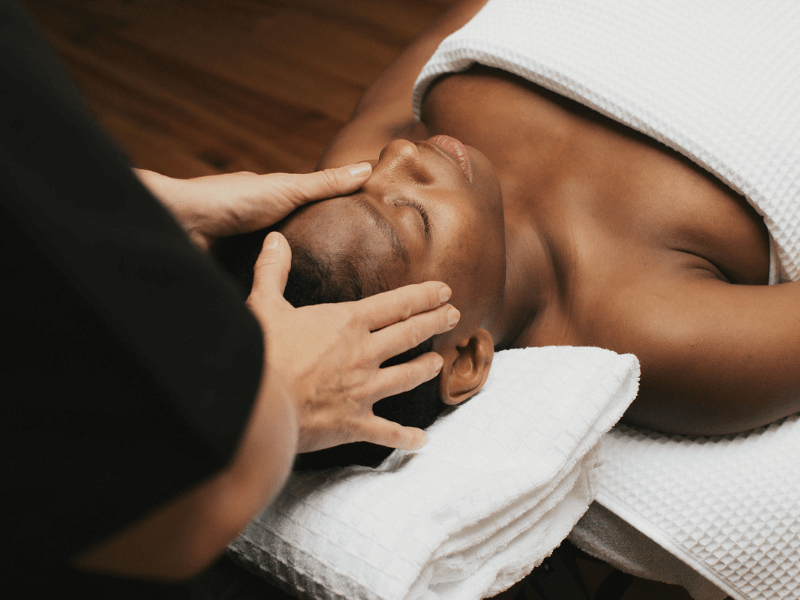 Five ways meditation can aid a mindful massage