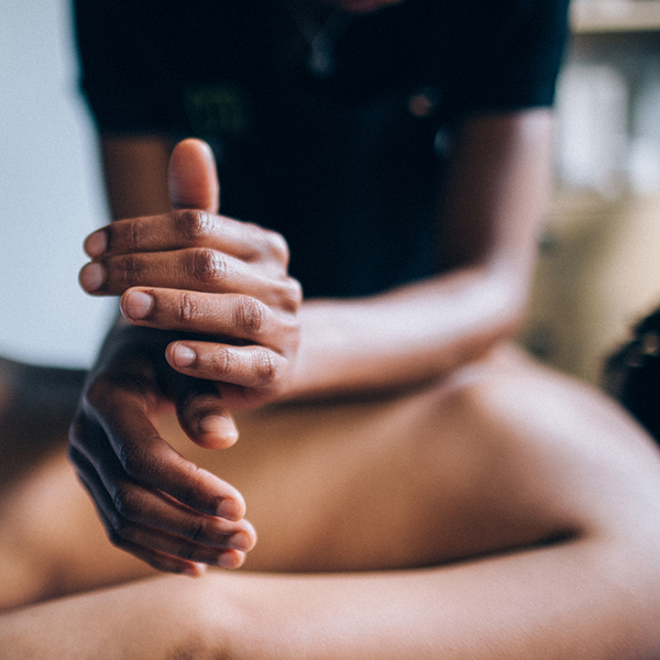 Therapist giving a de-stress massage