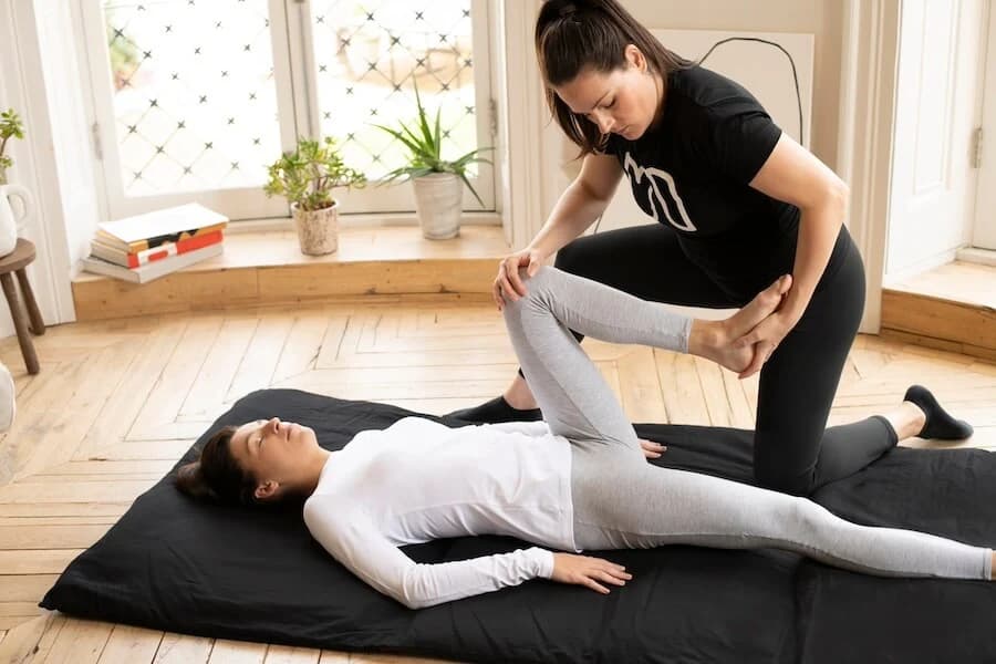 Passive stretching with a therapist can help ease sciatica